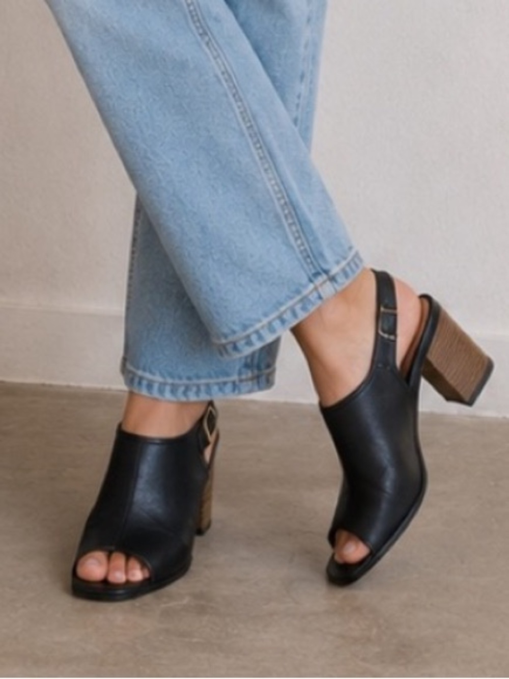 Old Navy Black Slingback Heels